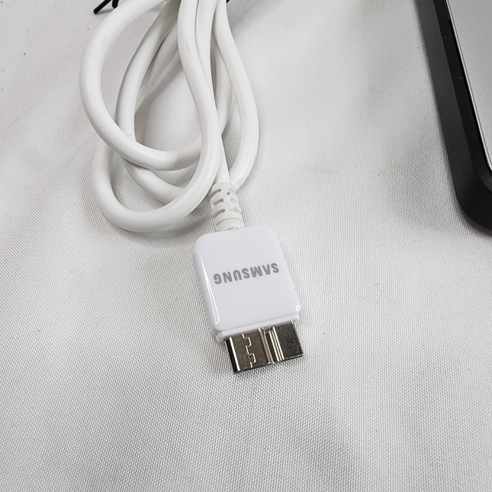 WD My Passport for Mac 1TB USB 3.0 Portable External HDD Silver TESTED. - Picture 4 of 8